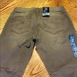 Silver Aiko Skinny Jeans New with tags 25x31